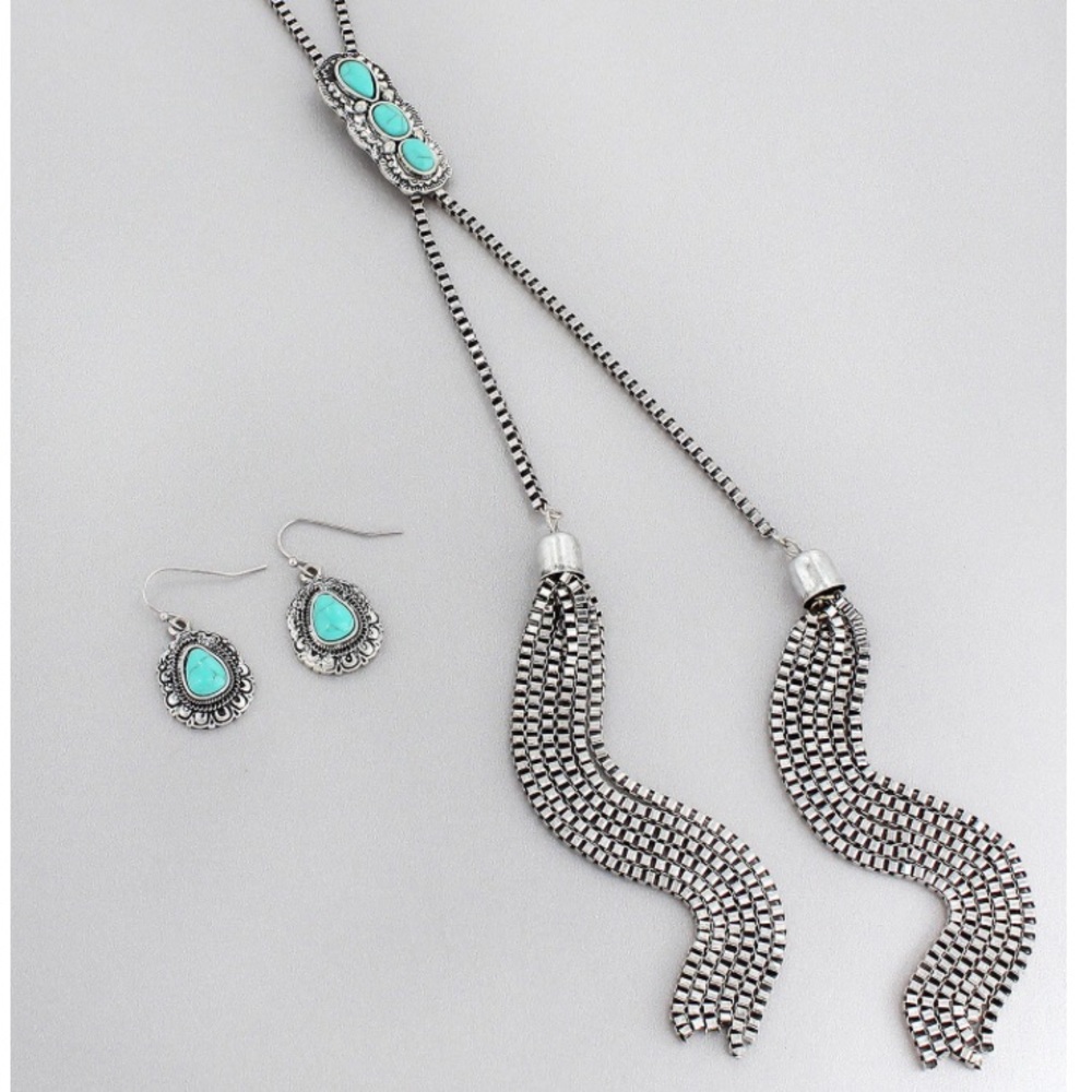 Silvertone Turquoise Bolo Necklace Earring Set